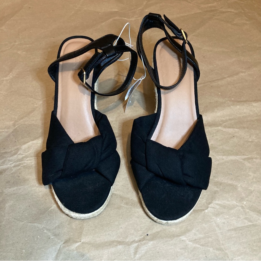 Old navy wedges